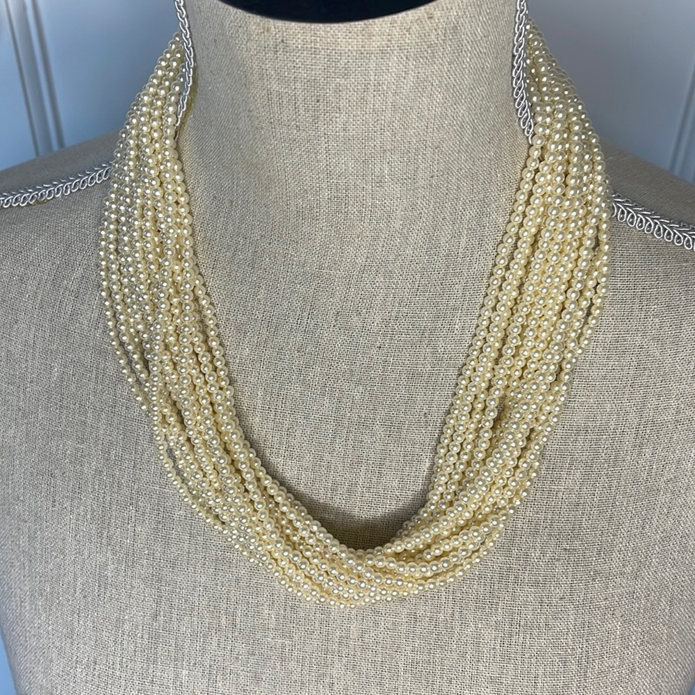 Women’s vintage pearl bead, multilayer necklace